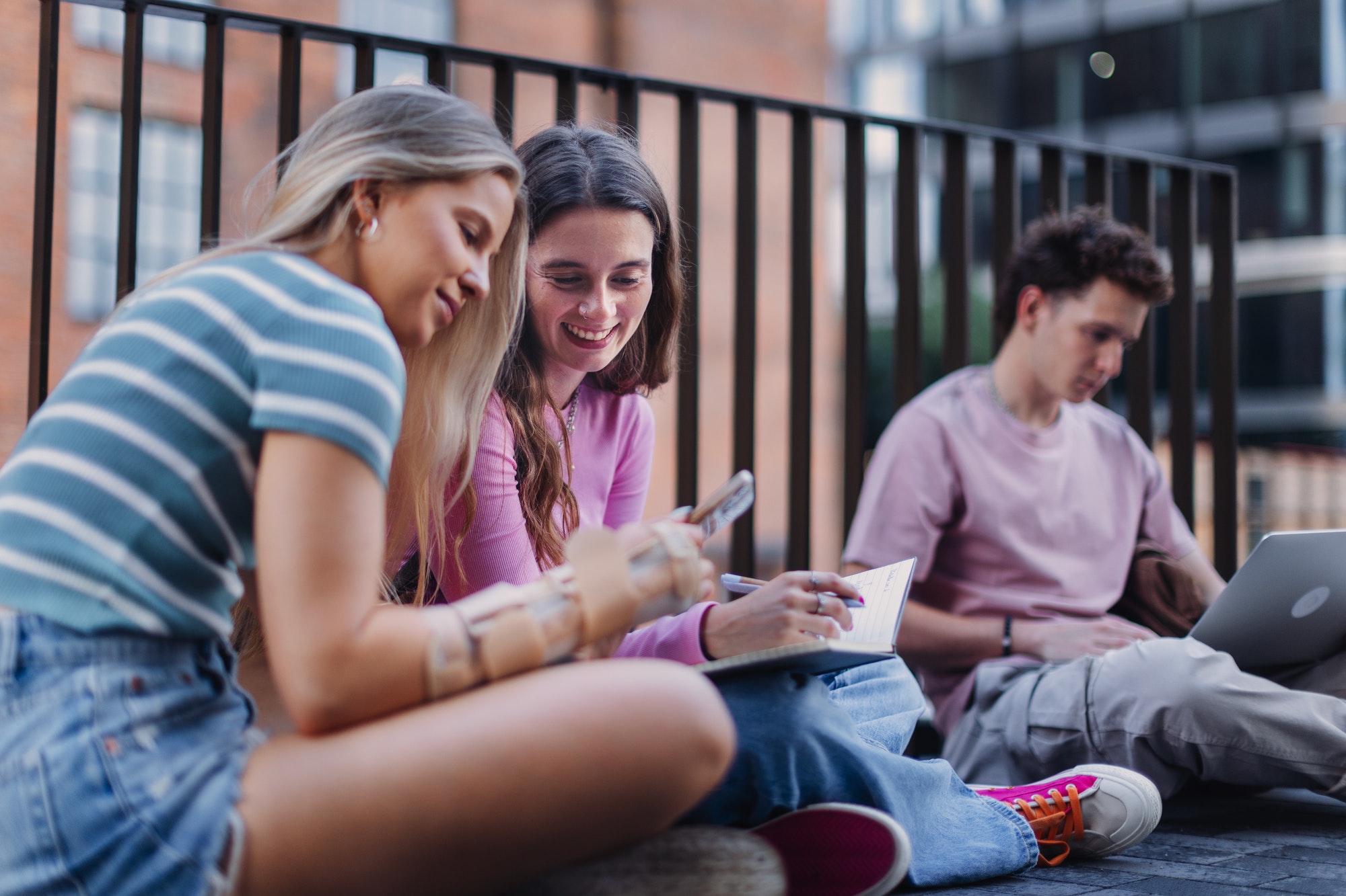 generation z richtig ansprechen im onlineshop generationen erreichen mit produkten Die Generation im Onlineshop treffsicher erreichen